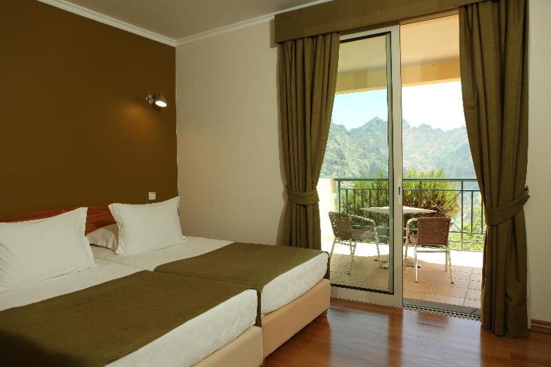 Eira Do Serrado - Hotel & Spa Curral Das Freiras Ruang foto
